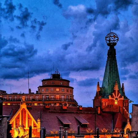 With Entresol Old Town Apartment